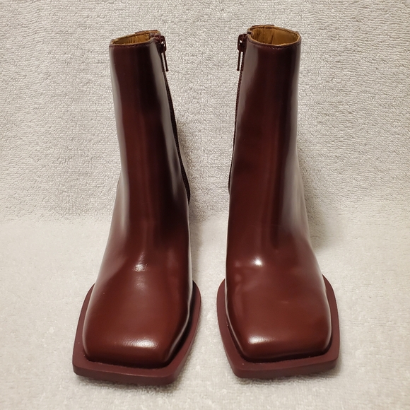 CAMPER KAROLE LEATHER ZIP BOOTIE - Picture 4 of 9